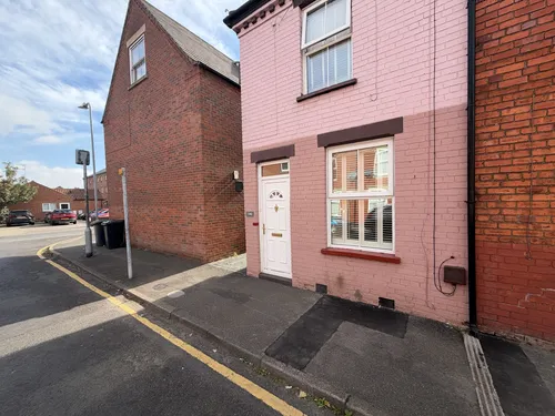 Handley Street, SLEAFORDphoto