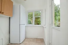 Adenfield Way, Rhoose, Barry