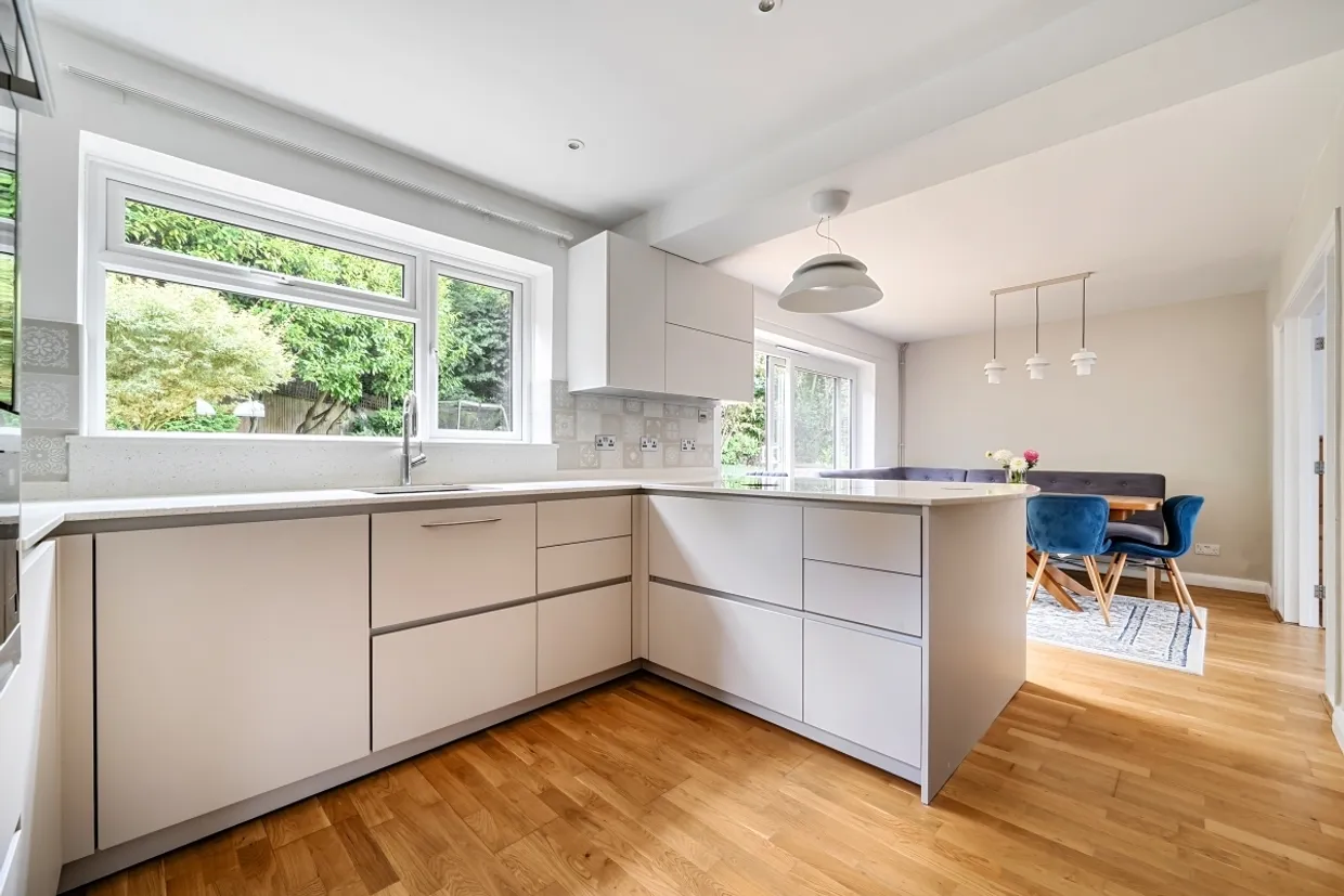 Broad Oak Close Tunbridge Wells TN2 photo 2