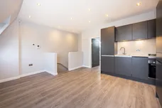 Garratt Lane London SW18 photo 4