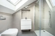 Garratt Lane London SW18 photo 6