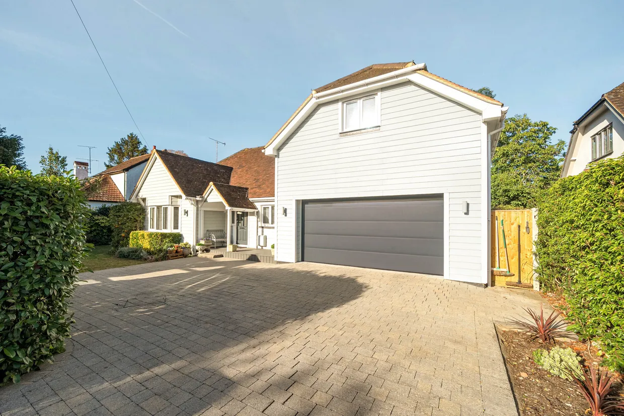 Boulters Lane, Maidenhead, SL6 photo 1