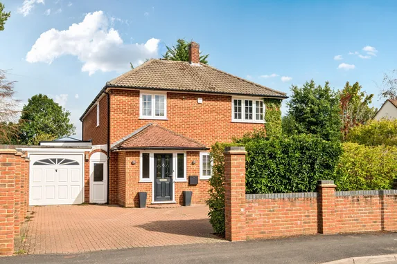Avondale Road, Fleet, GU51