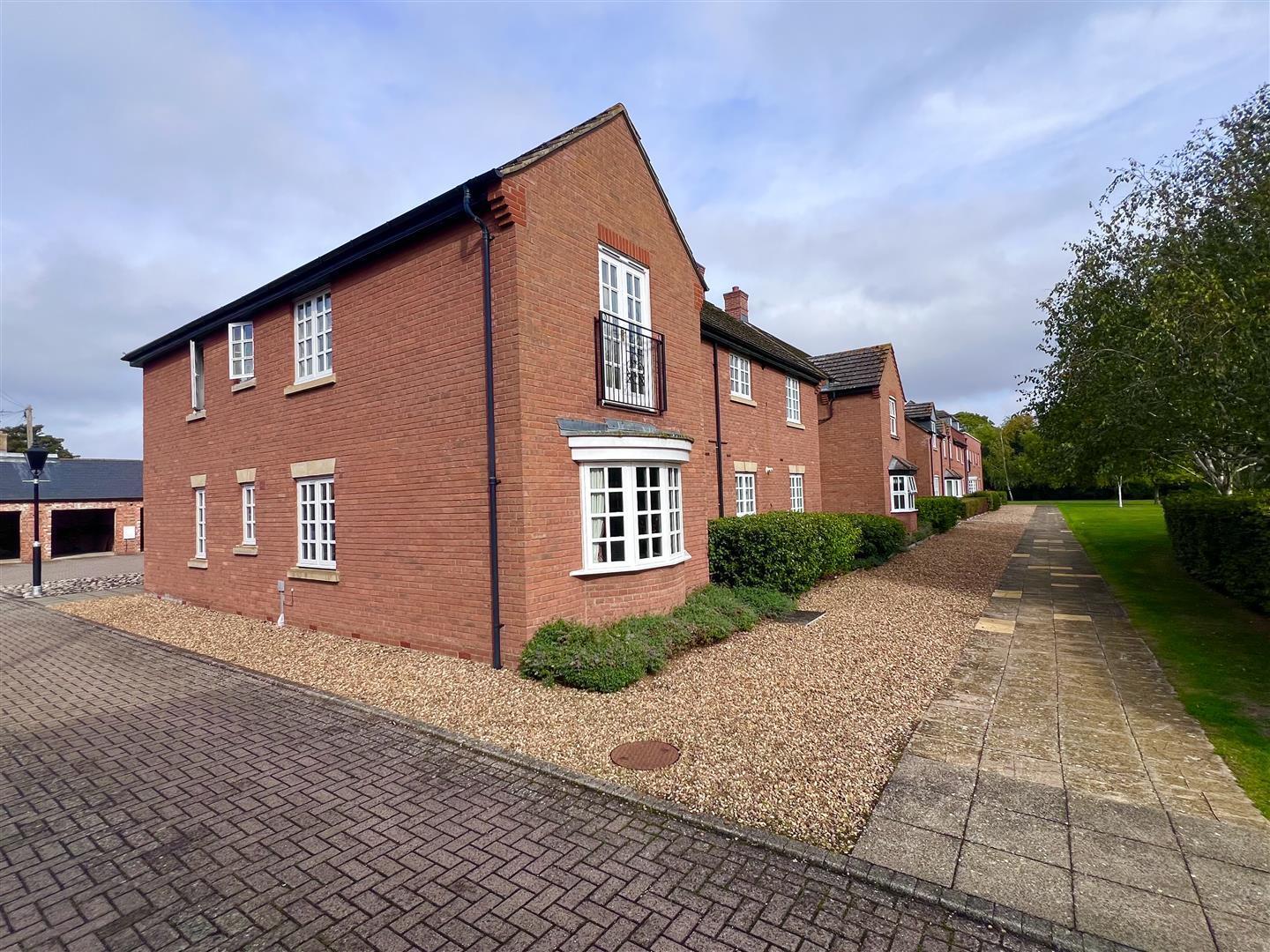 Reffield Close, Towcester Image 1
