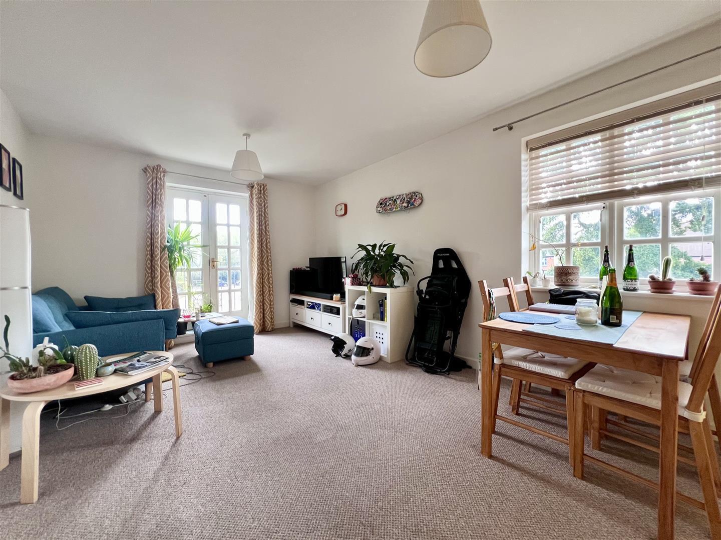 Reffield Close, Towcester Image 2