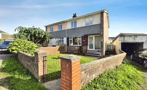 Lopes Crescent, Okehampton, Devon, EX20 photo