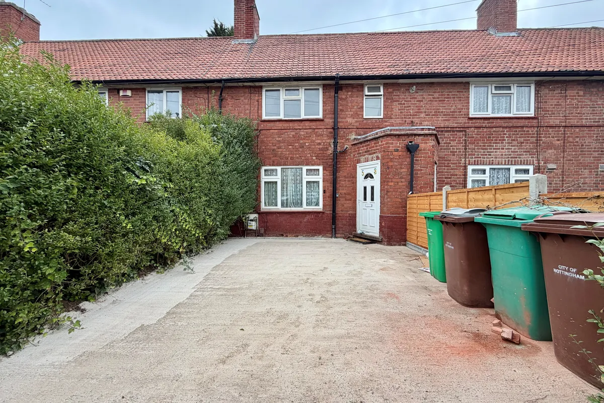 Aston Avenue, Beeston, NOTTINGHAM