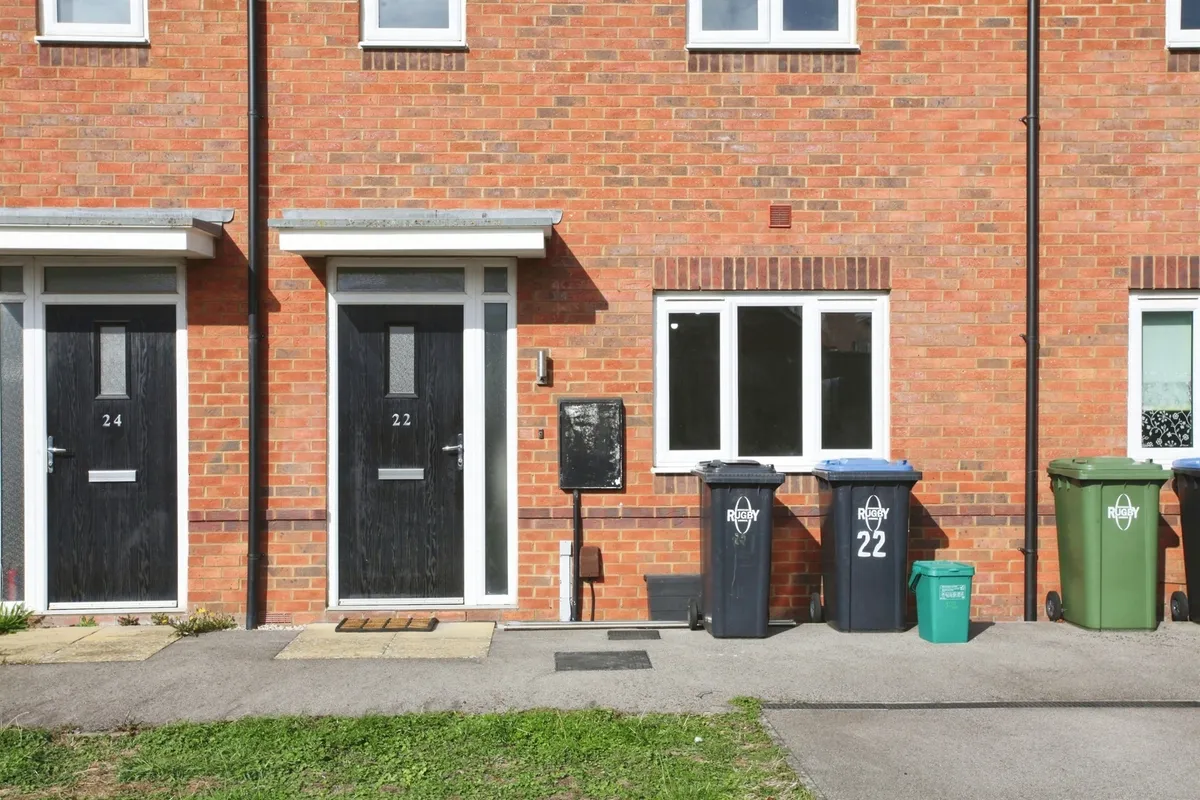 Laing Close, Rugby