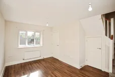 Laing Close, Rugby