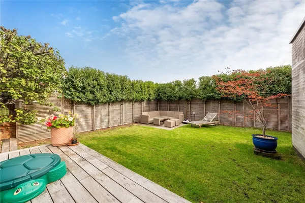 Ridgeway Road, Dorking, RH4 photo 3