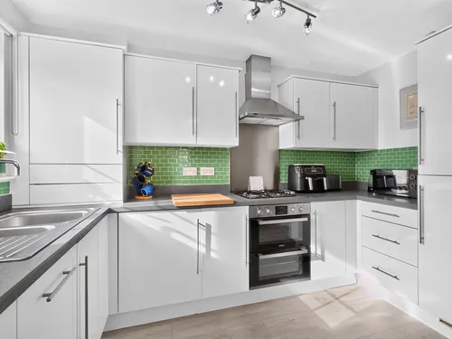 Inverleith Crescent, Glasgowphoto