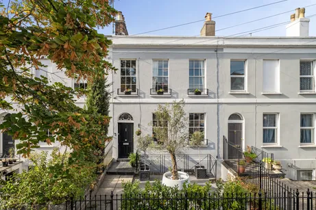 Hewlett Road, Cheltenham, GL52