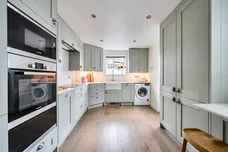 Hewlett Road, Cheltenham, GL52 photo 2