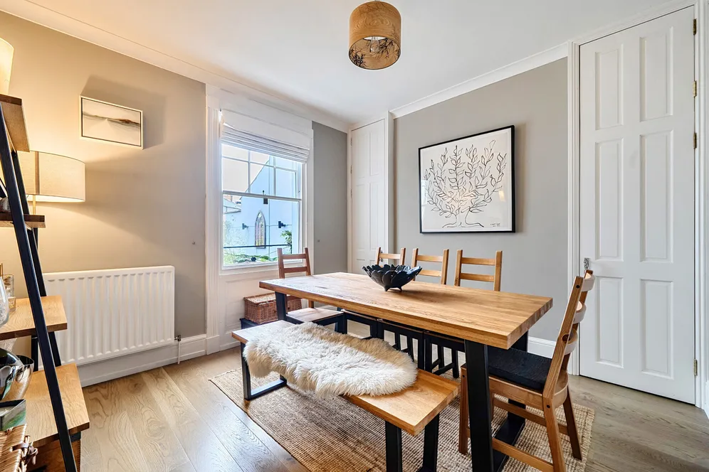 Hewlett Road, Cheltenham, GL52 photo 4