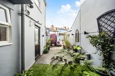 Hewlett Road, Cheltenham, GL52 photo 6