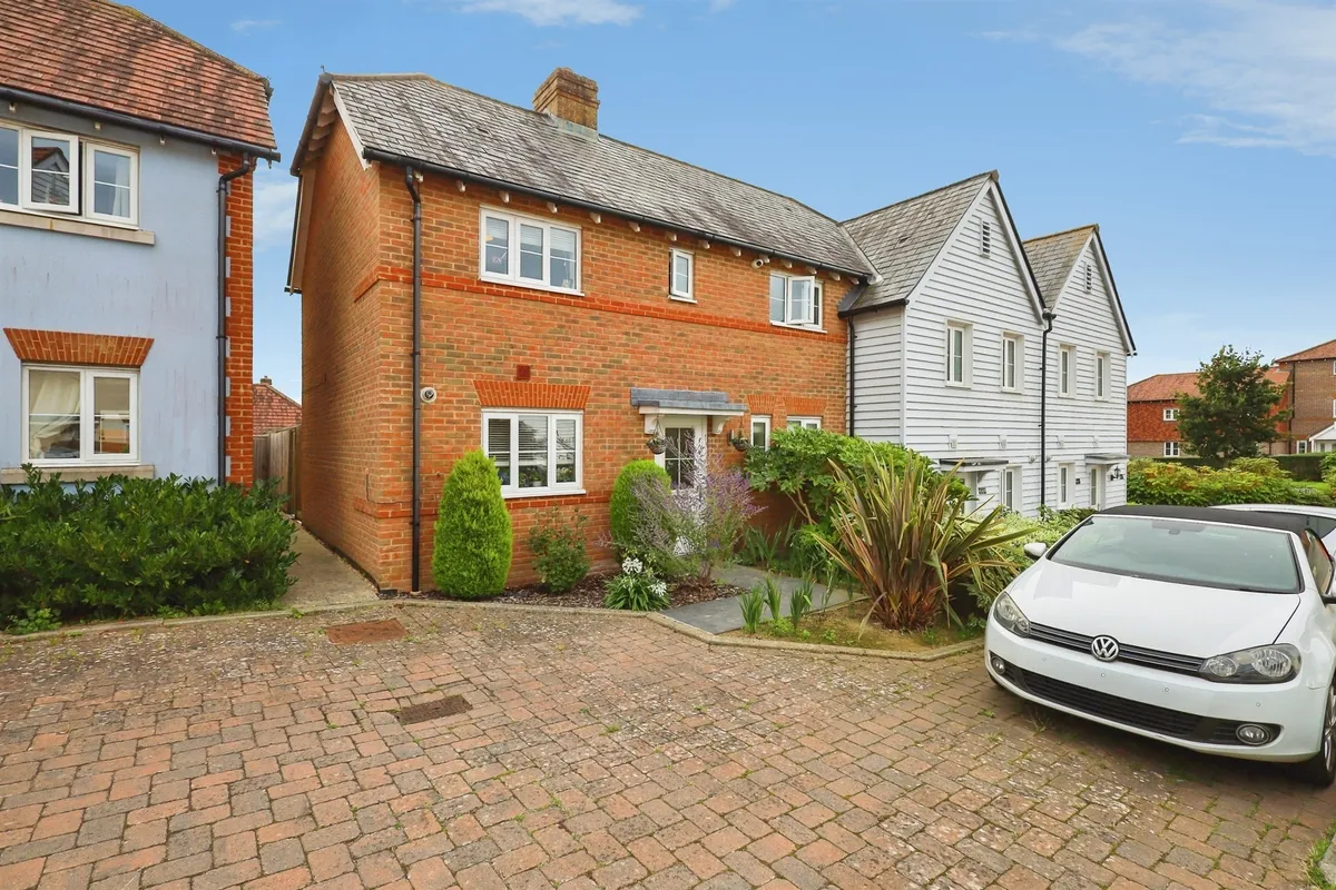 Hemp Place, Hailsham