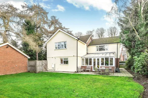 Church Road, Aspley Heath, MK17 photo 10