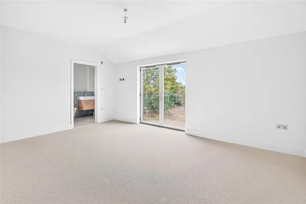 Holbrook, Ipswich, IP9 photo 21