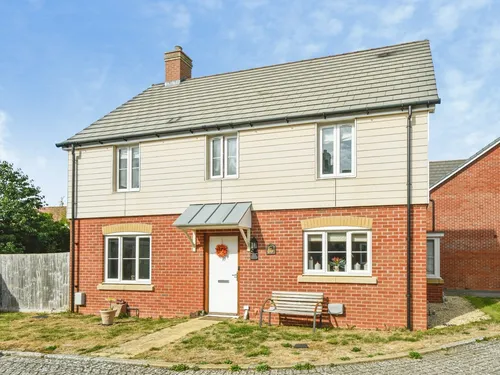 Queens Close, Watchfield, SWINDONphoto