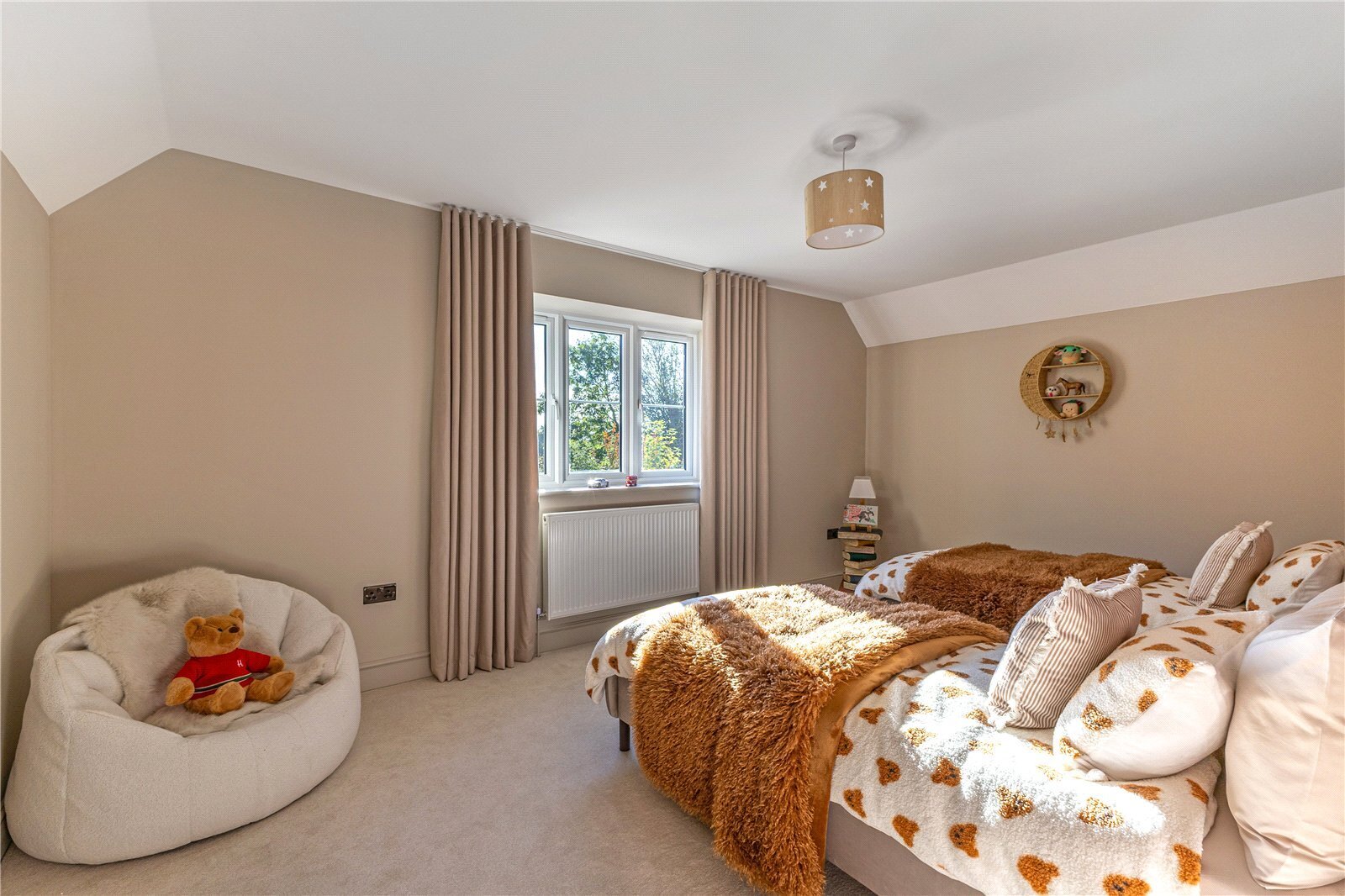 Milkmaids Garden, Hatchgate Lane, Cuckfield, West Sussex, RH17 Image 10