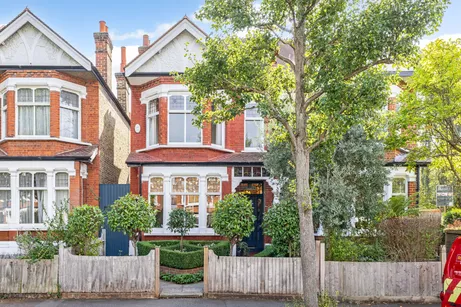 Woodwarde Road, London, SE22