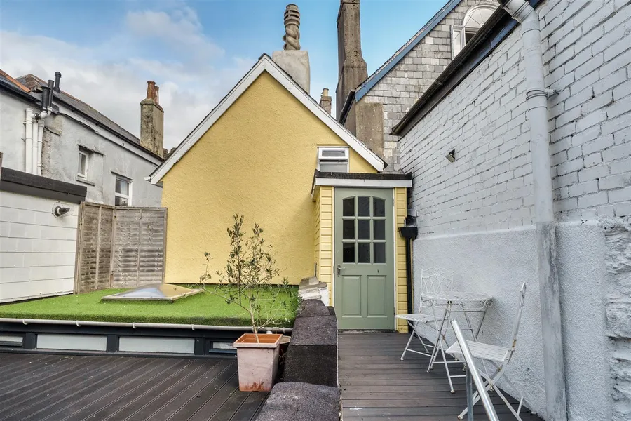 Property Image 9
