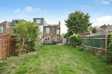 Princes Avenue, Watford
