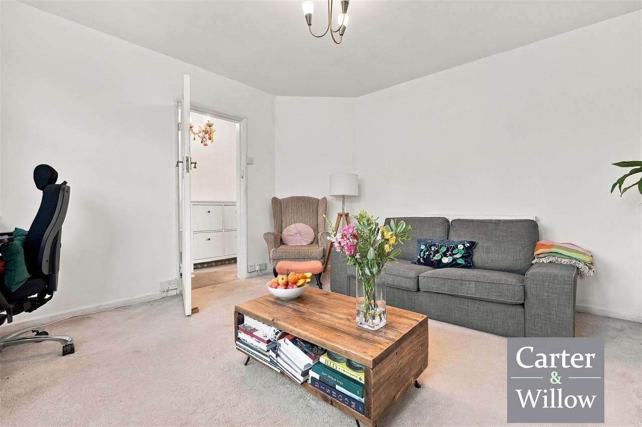 Hewett Road, Dagenham, Essex Image 6