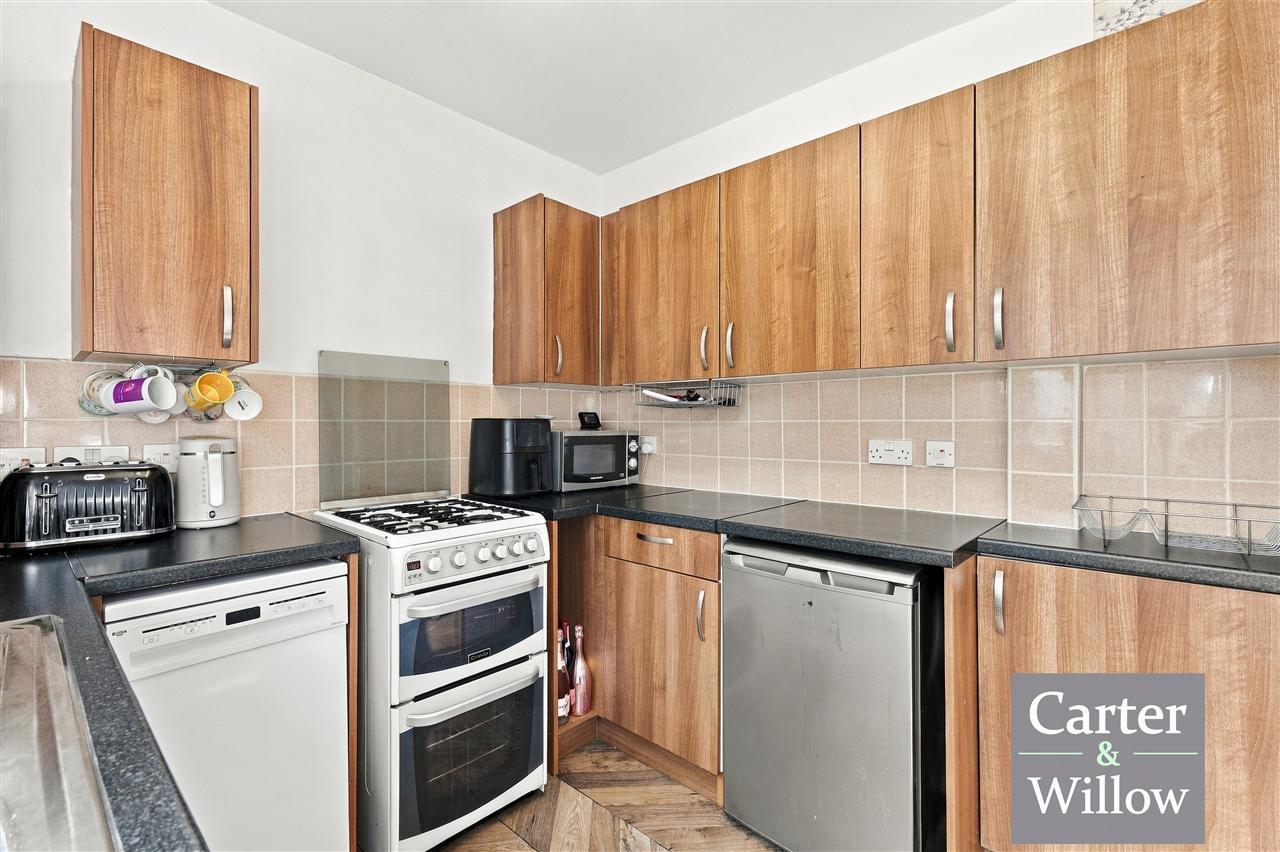 Hewett Road, Dagenham, Essex Image 9
