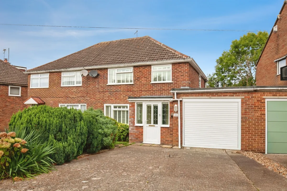 Chanctonbury Road, Burgess Hill
