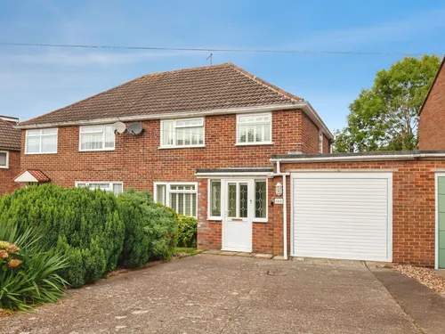 Chanctonbury Road, Burgess Hillphoto