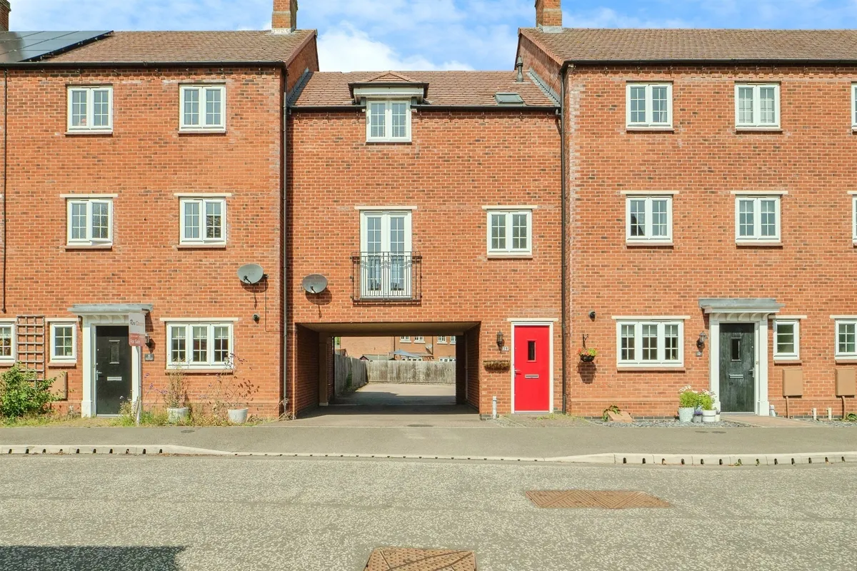 Edward Phillipps Road, Hathern, LOUGHBOROUGH