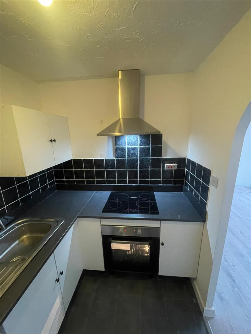 Somerset Gardens, Creighton Road, London Image 3