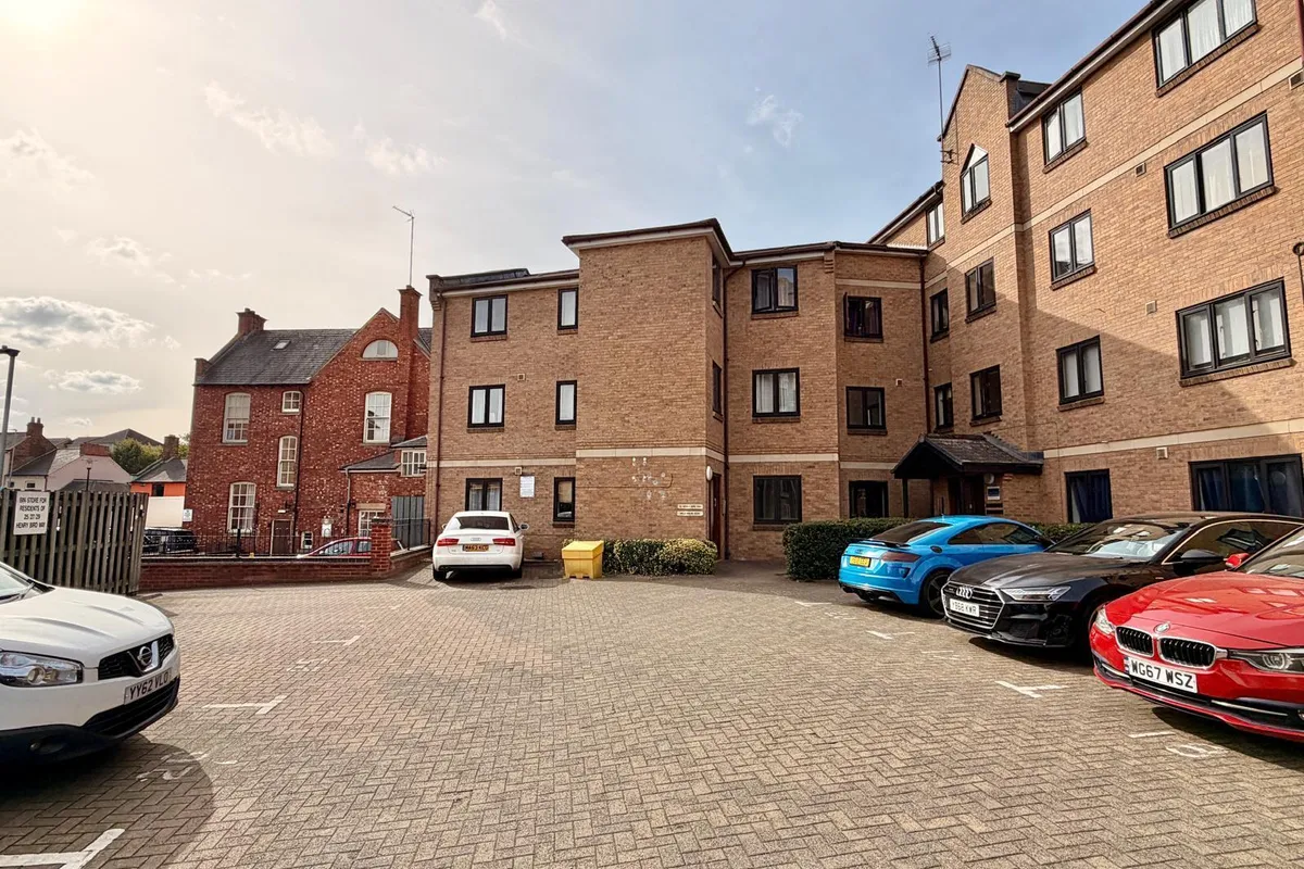 Henry Bird Way, NORTHAMPTON