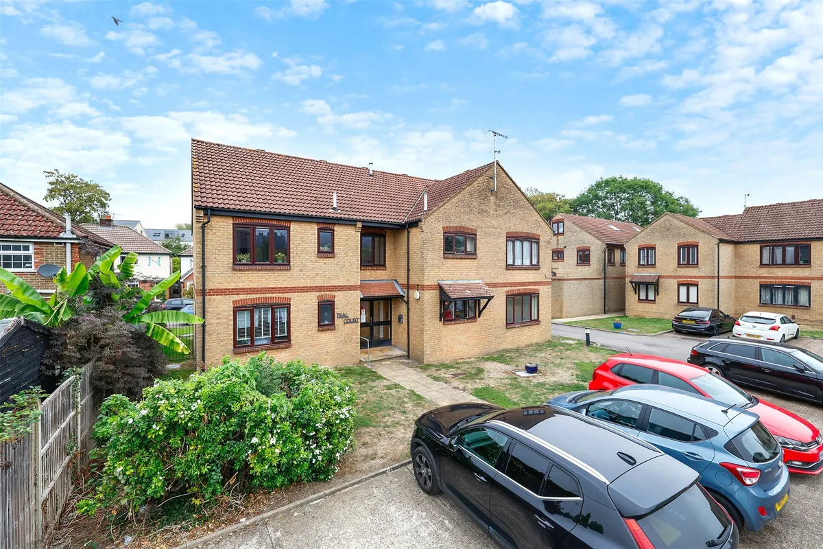 Teal Court, Willowmead, Dorking, Surrey, RH4
