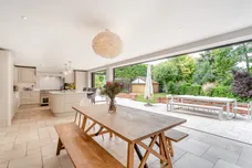Hawthorn Hill, Warfield, RG42 photo 2