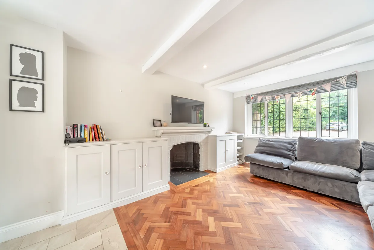 Hawthorn Hill, Warfield, RG42 photo 5