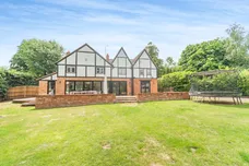Hawthorn Hill, Warfield, RG42 photo 10