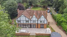 Hawthorn Hill, Warfield, RG42 photo 13