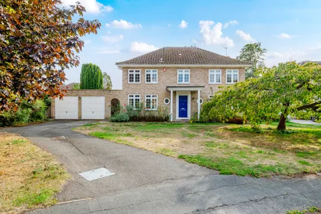 Hollycombe, Englefield Green, TW20