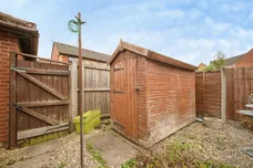Avern Close, Tipton
