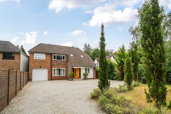 Whyteleafe Road, Caterham, CR3
