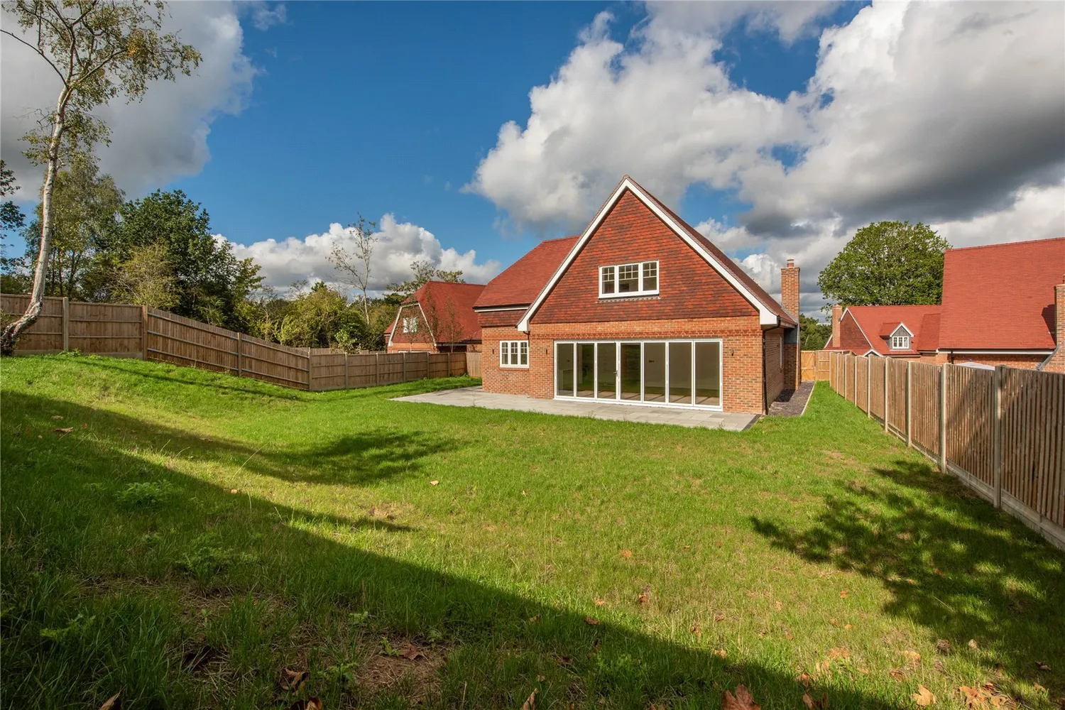 Boxhill Road, Tadworth, KT20 photo 2