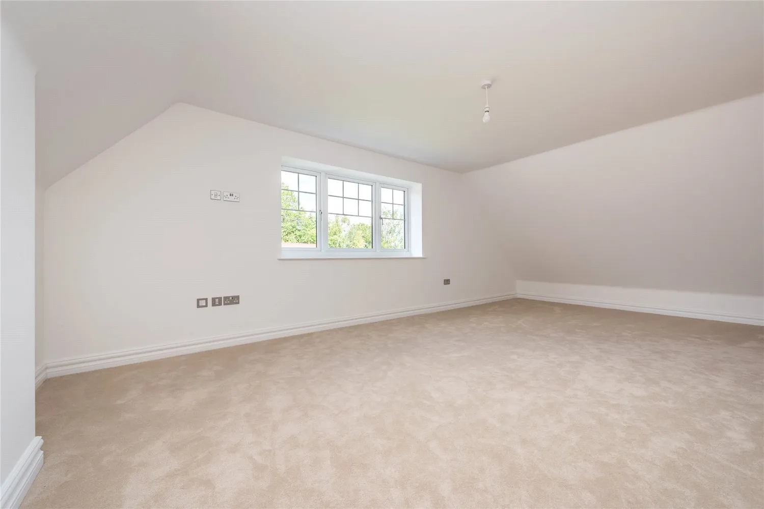 Boxhill Road, Tadworth, KT20 photo 14