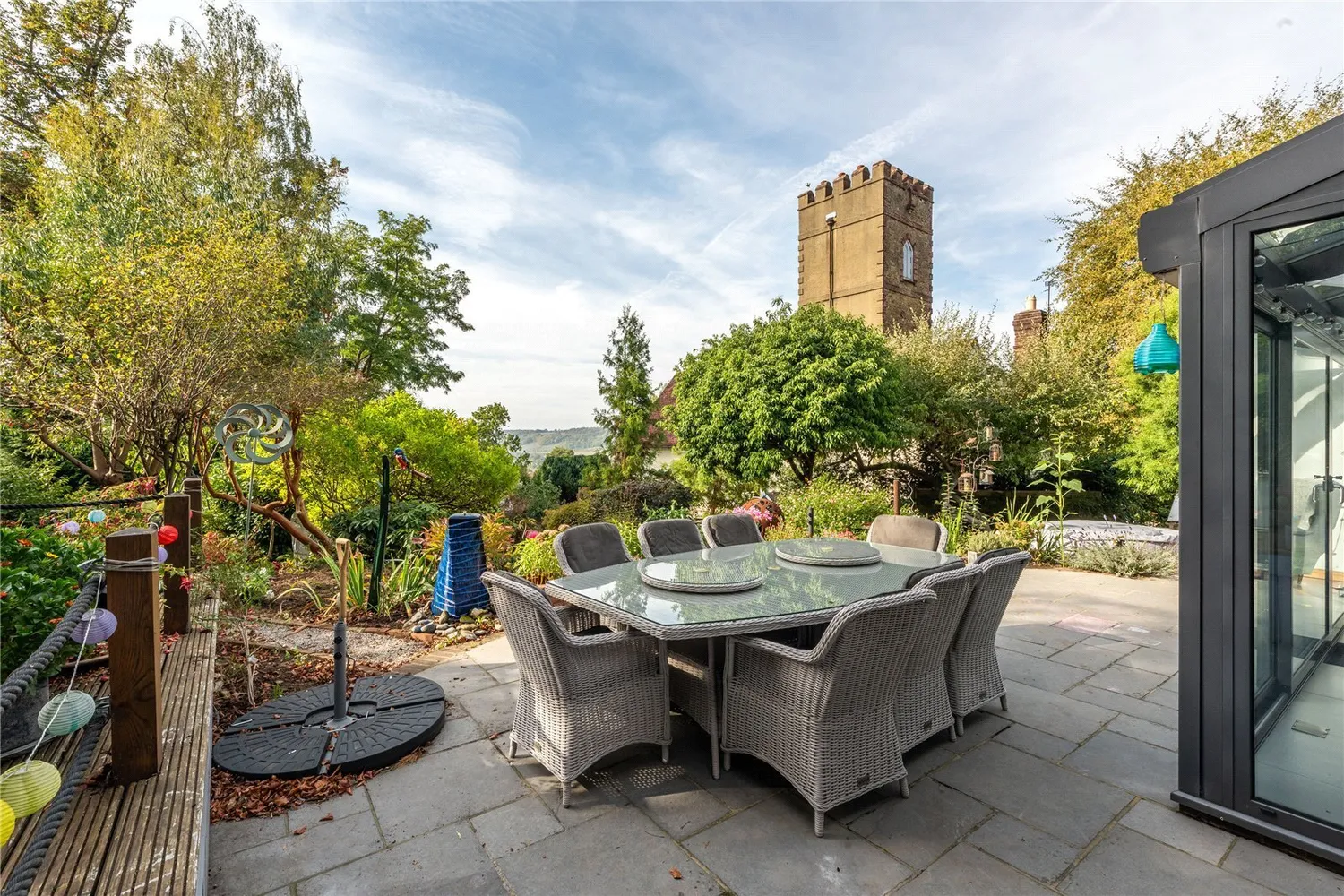 Tower Hill, Dorking, RH4 photo 9