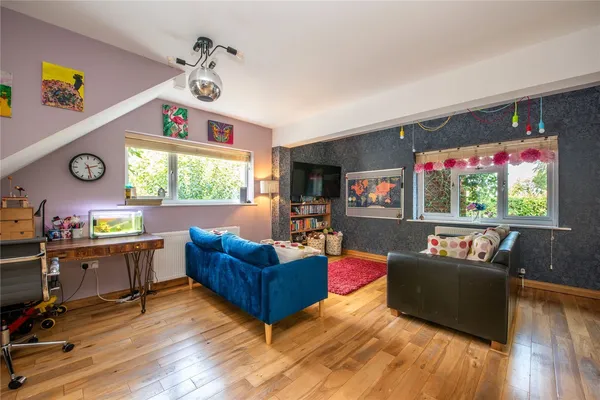 Tower Hill, Dorking, RH4 photo 10