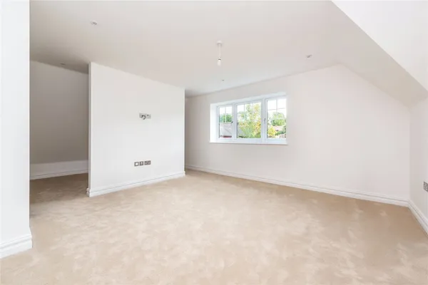 Boxhill Road, Tadworth, KT20 photo 18
