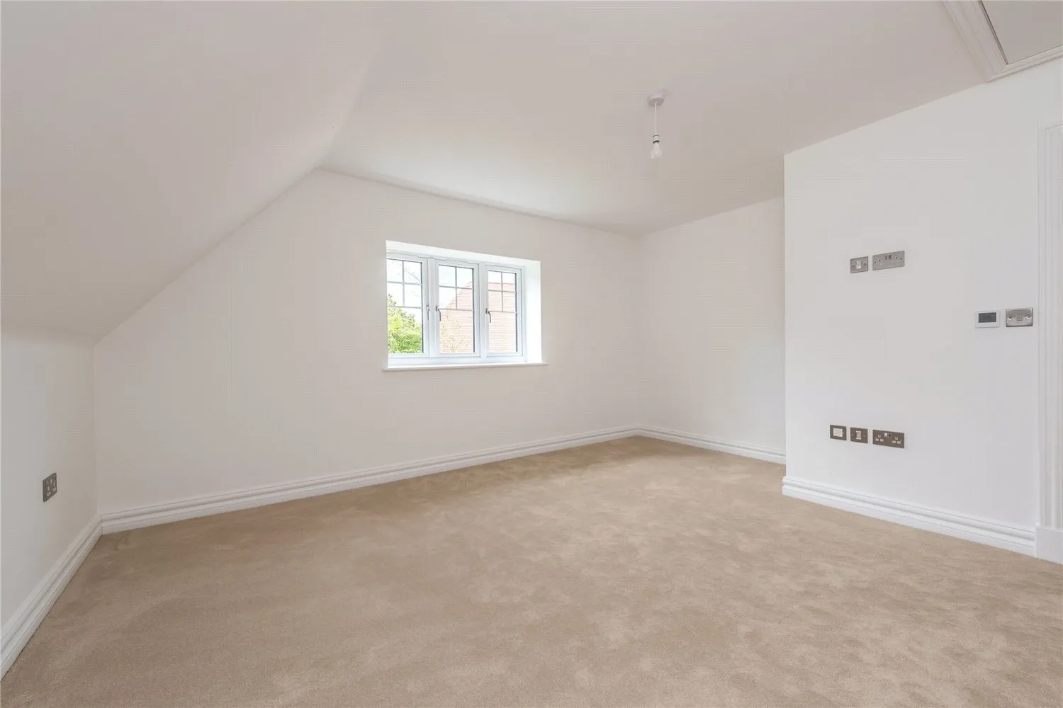 Boxhill Road, Tadworth, KT20 photo 19