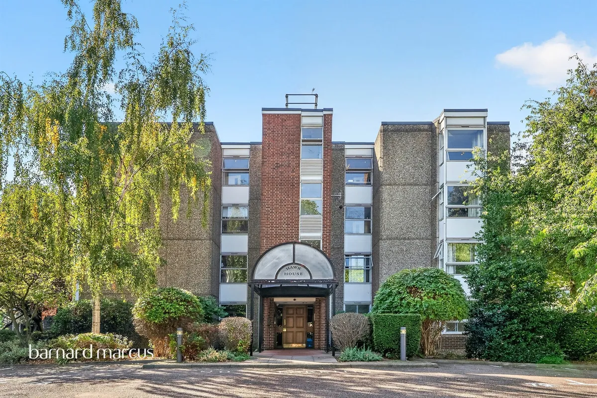 Sullivan Close, London