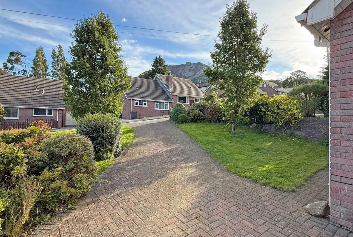 Maes Dolfor, Llanfairfechan, Conwy, LL33